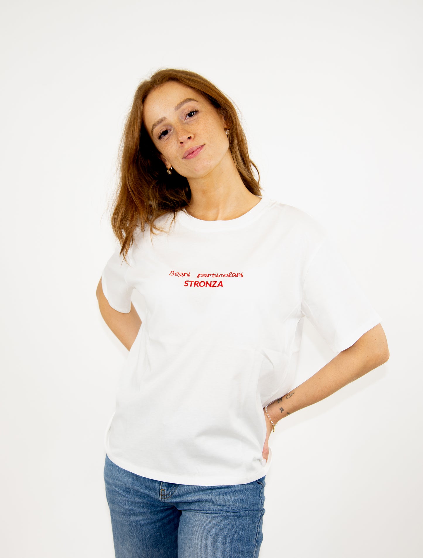T-shirt '' Segni particolari stronza ''