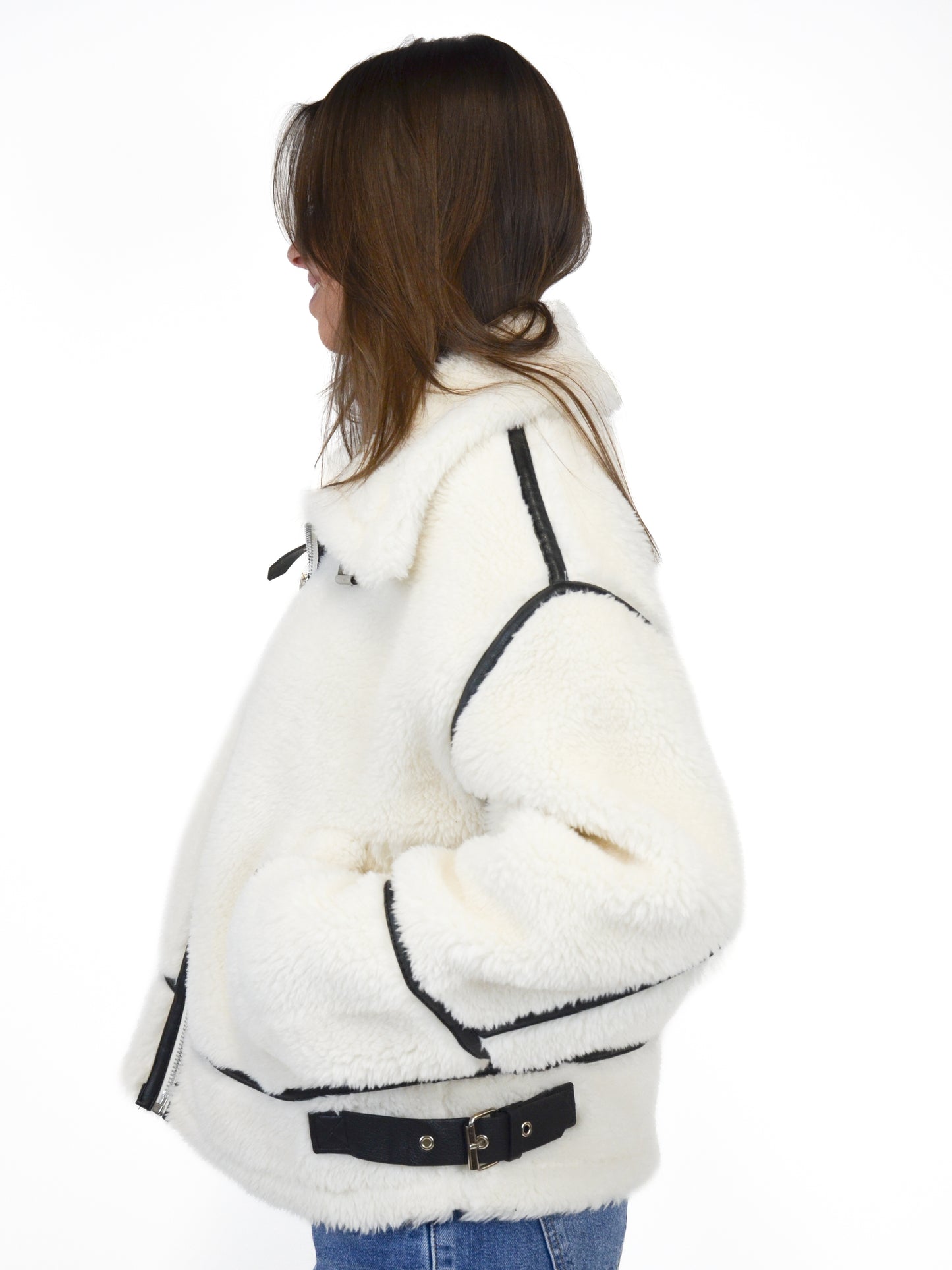 Ecopelliccia con fibbie