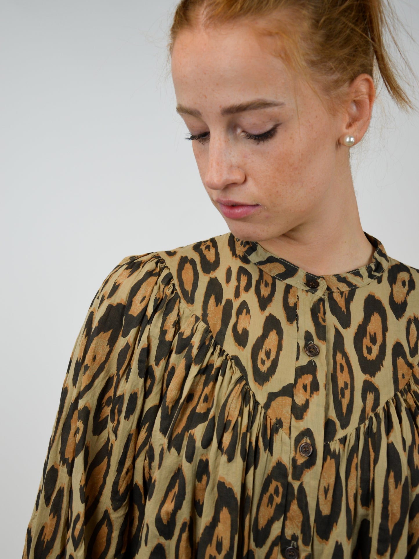 Camicia over leopardata